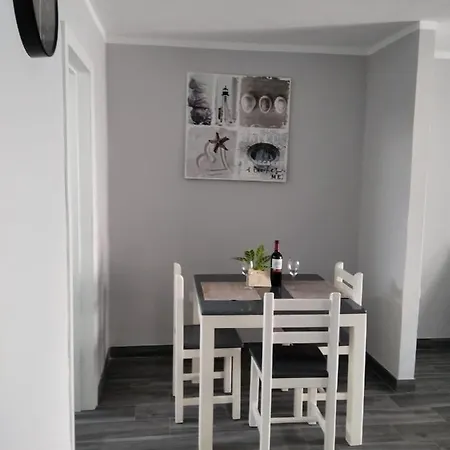 Aguazul 112, 118, 202, 216